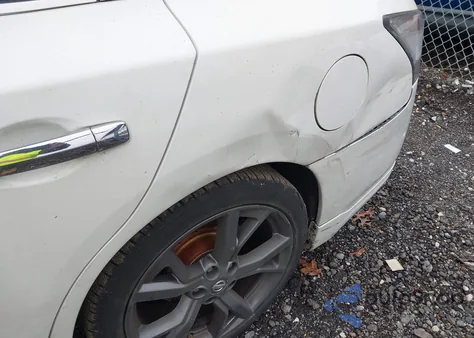 2013 Nissan Maxima 3.5 Sv z USA, uszkodzony, nr VIN 1N4AA5AP5DC806520